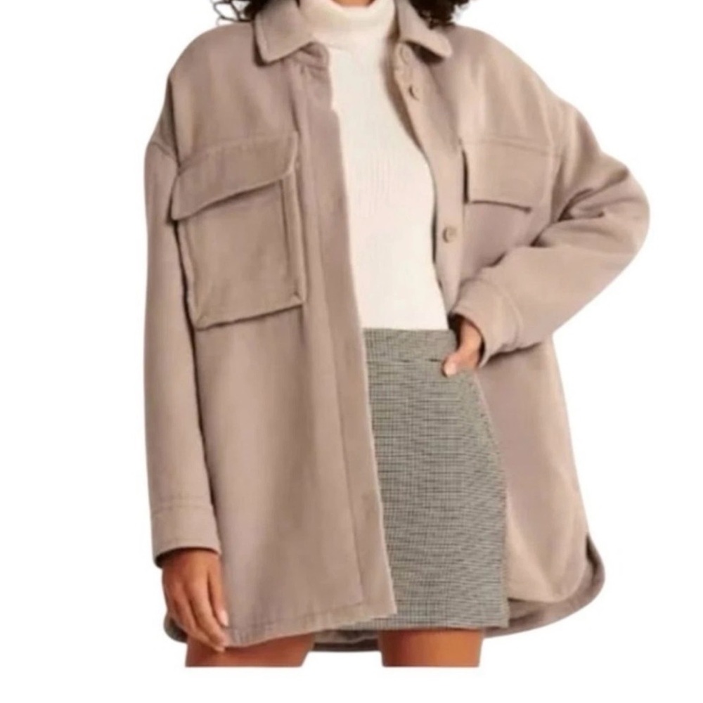 Abercrombie & Fitch Oversized Jacket Womens M Tan Cozy Button Up Heavy Warm